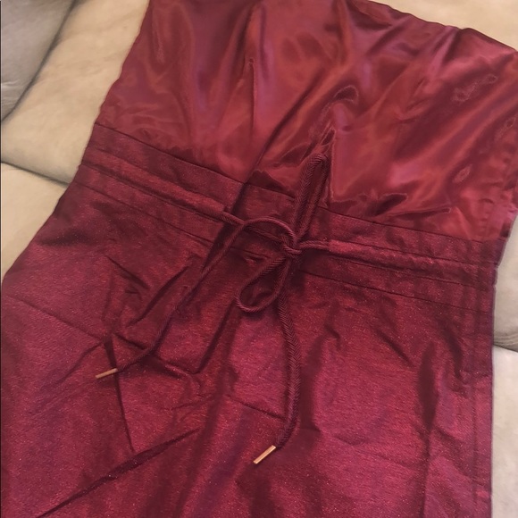 H&M dress. Party dress. So good fit. - Picture 8 of 8